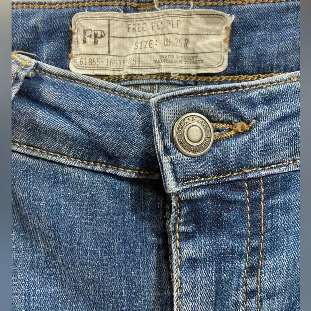 Free People Jeans, Women's Size 25, Blue, Denim, Frayed Bottoms